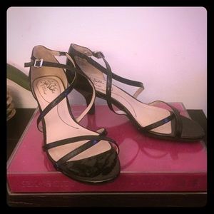 NWOT Life Stride Strappy Heels